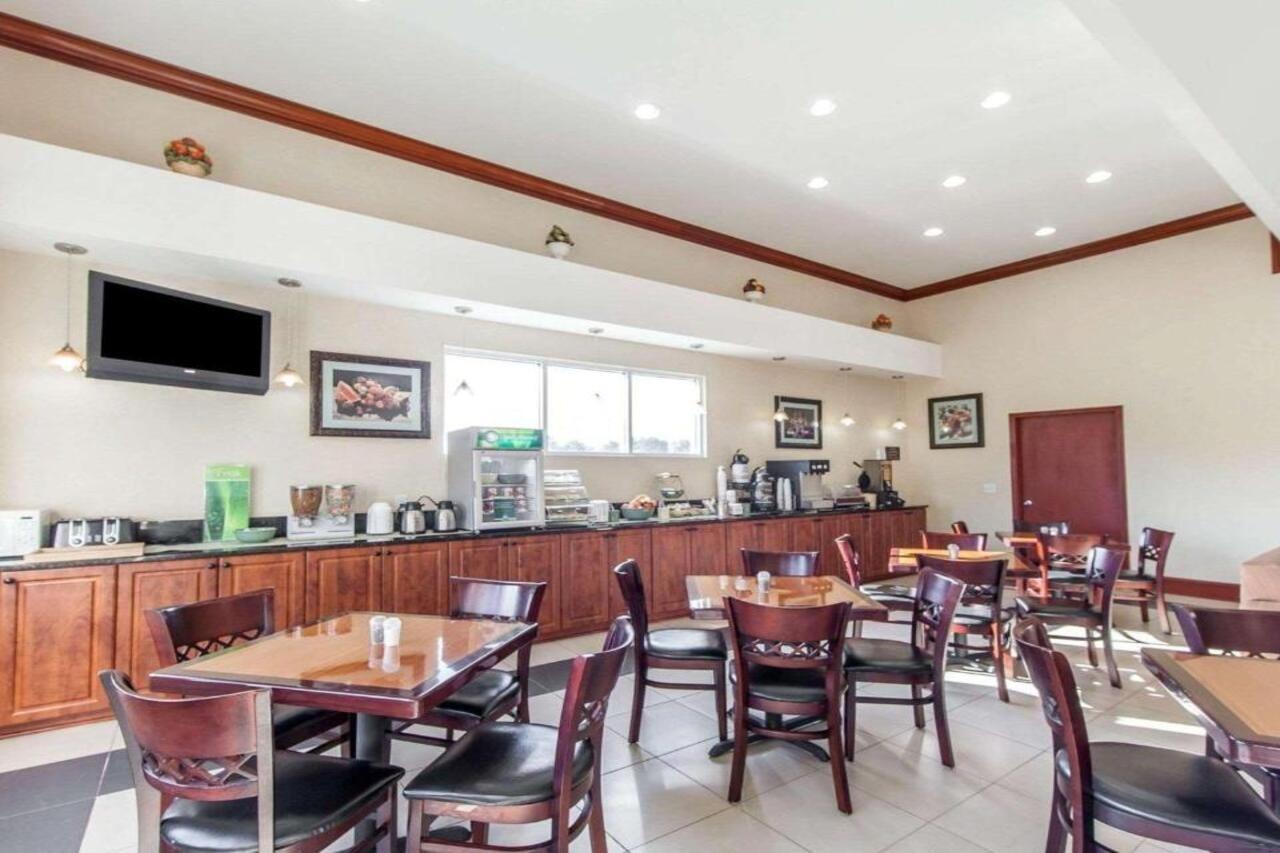 Quality Inn & Suites Cartersville Buitenkant foto