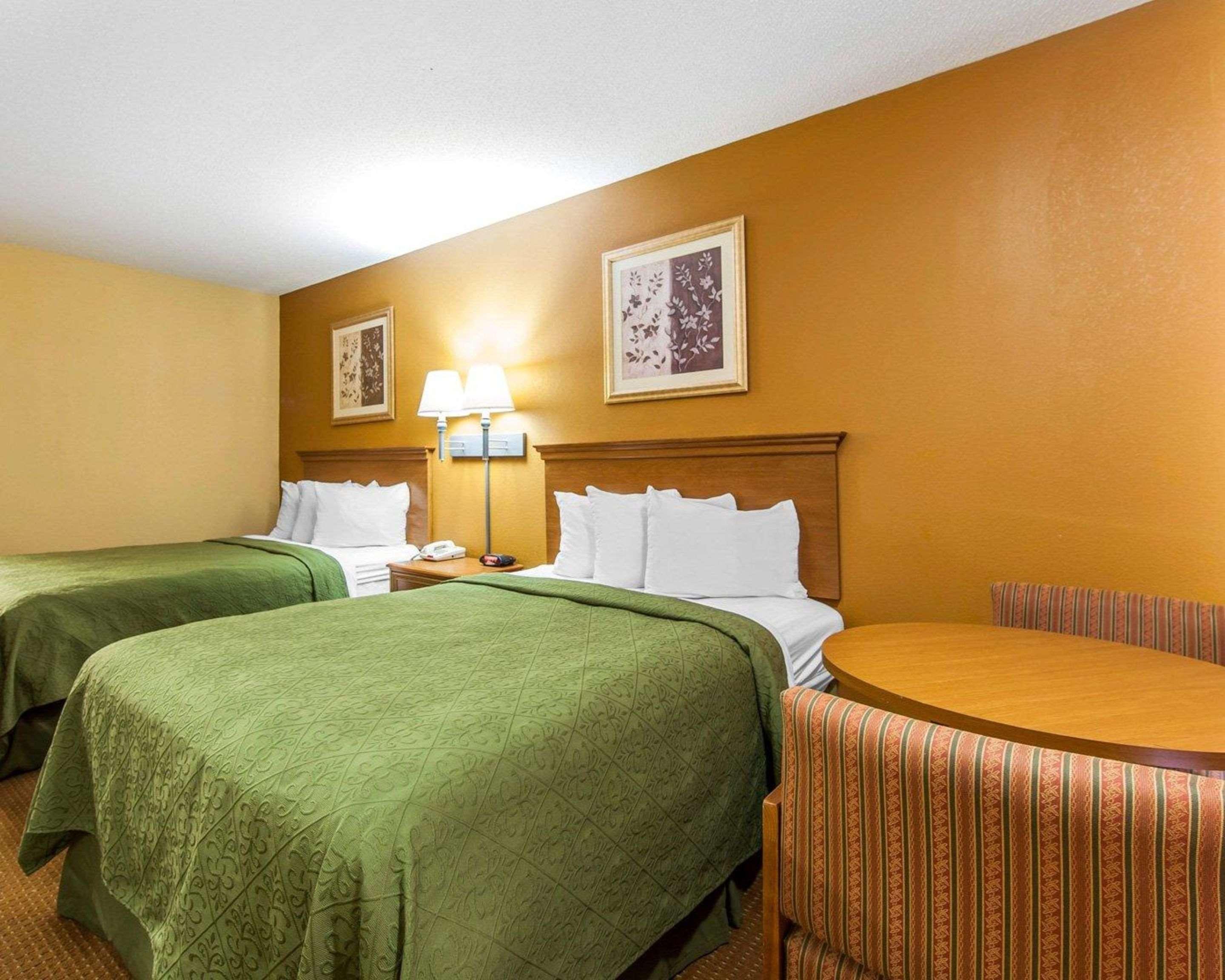 Quality Inn & Suites Cartersville Buitenkant foto