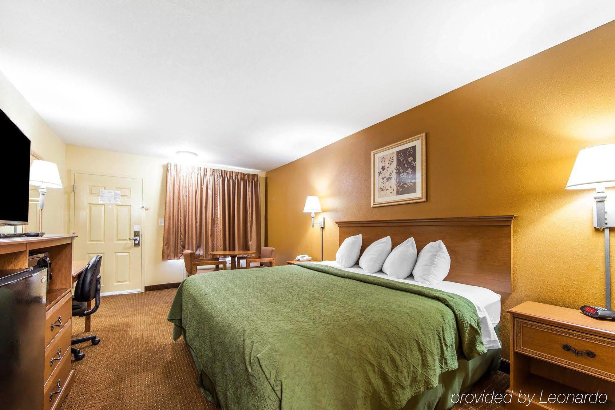 Quality Inn & Suites Cartersville Buitenkant foto