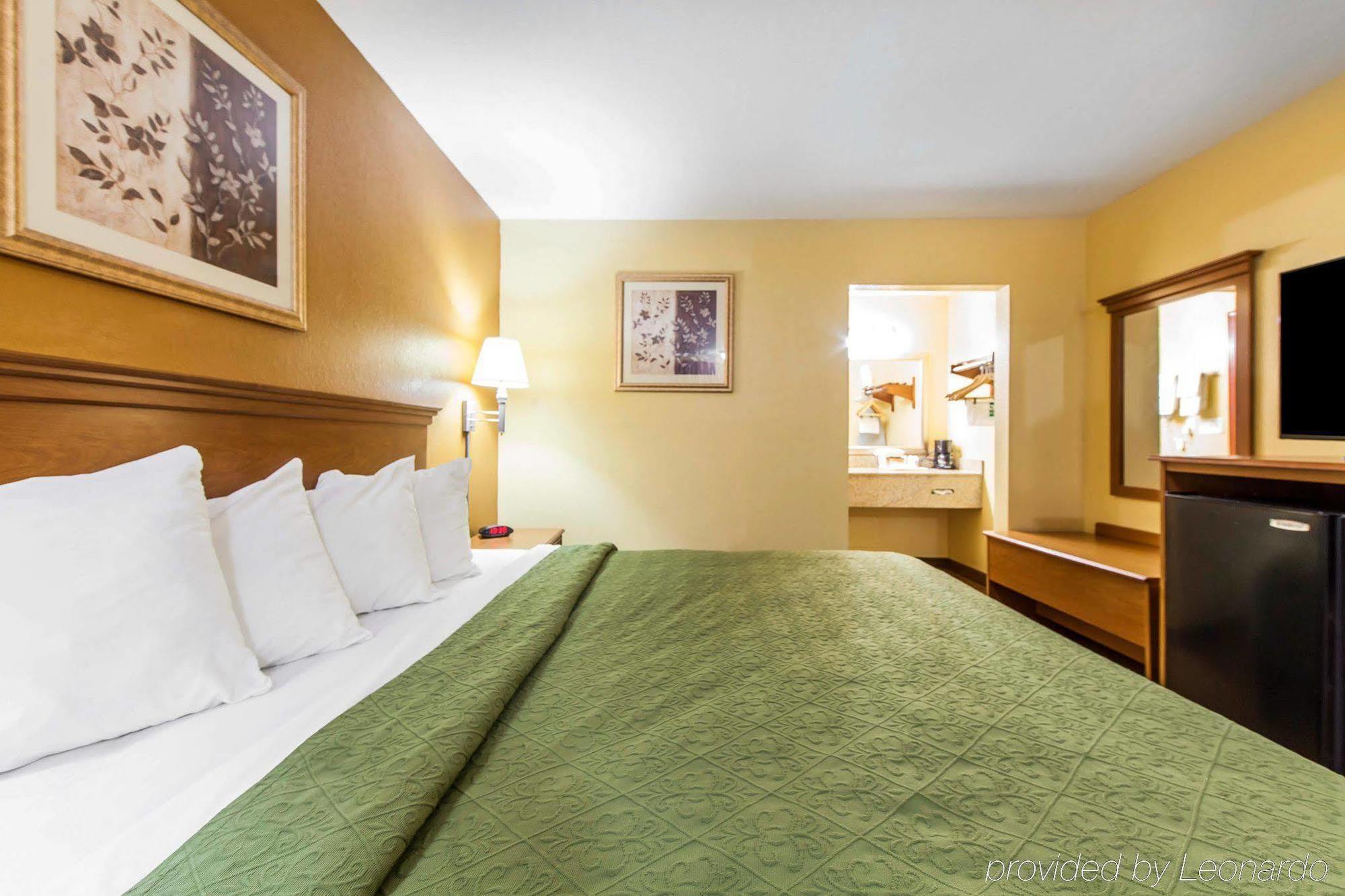 Quality Inn & Suites Cartersville Buitenkant foto
