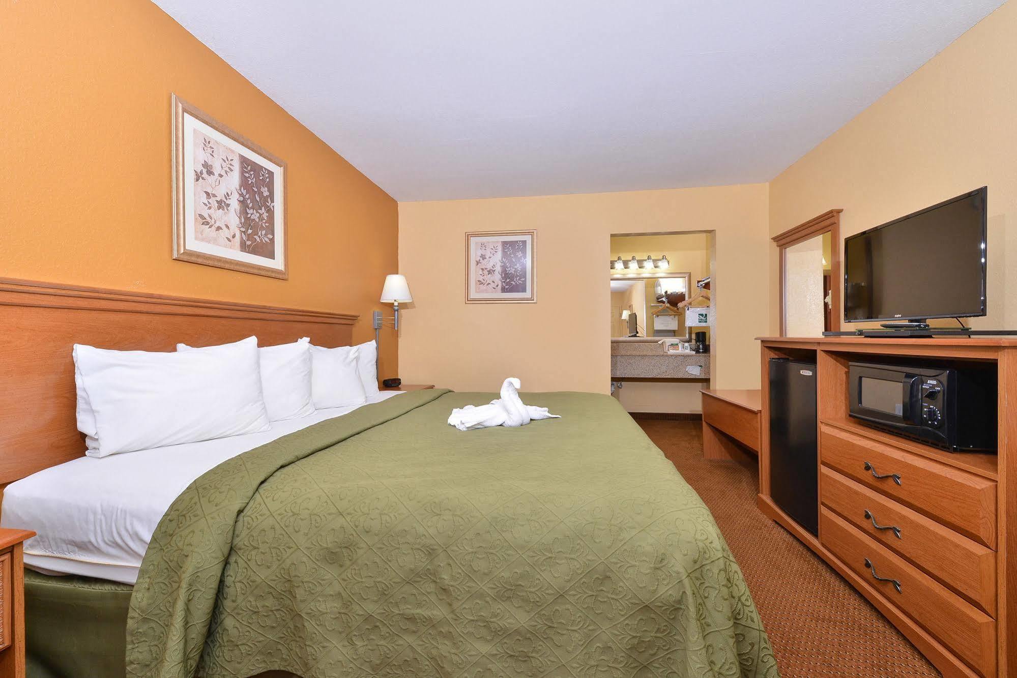 Quality Inn & Suites Cartersville Buitenkant foto